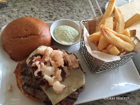 Foodie Friday: Top 5 Burgers at Walt Disney World