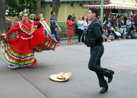 Viva Navidad at Disney California Adventure