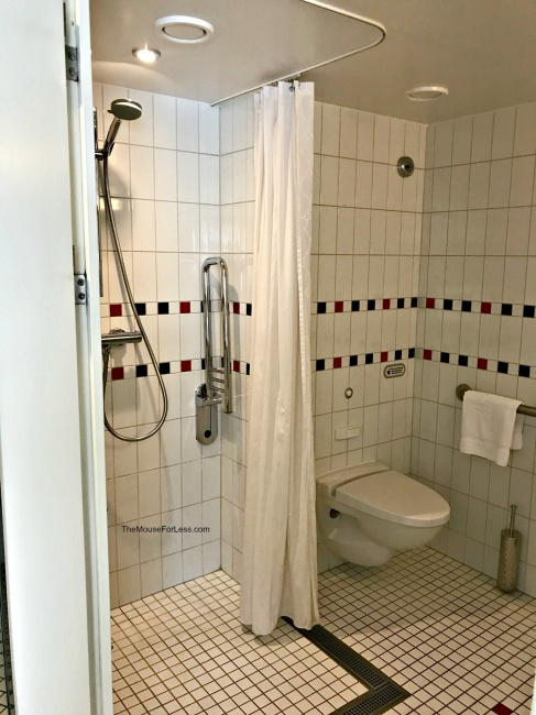 disney cruise shower rooms