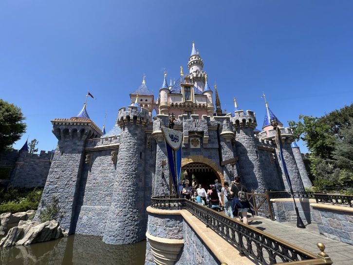 Disneyland Park Guide, Disneyland Resort
